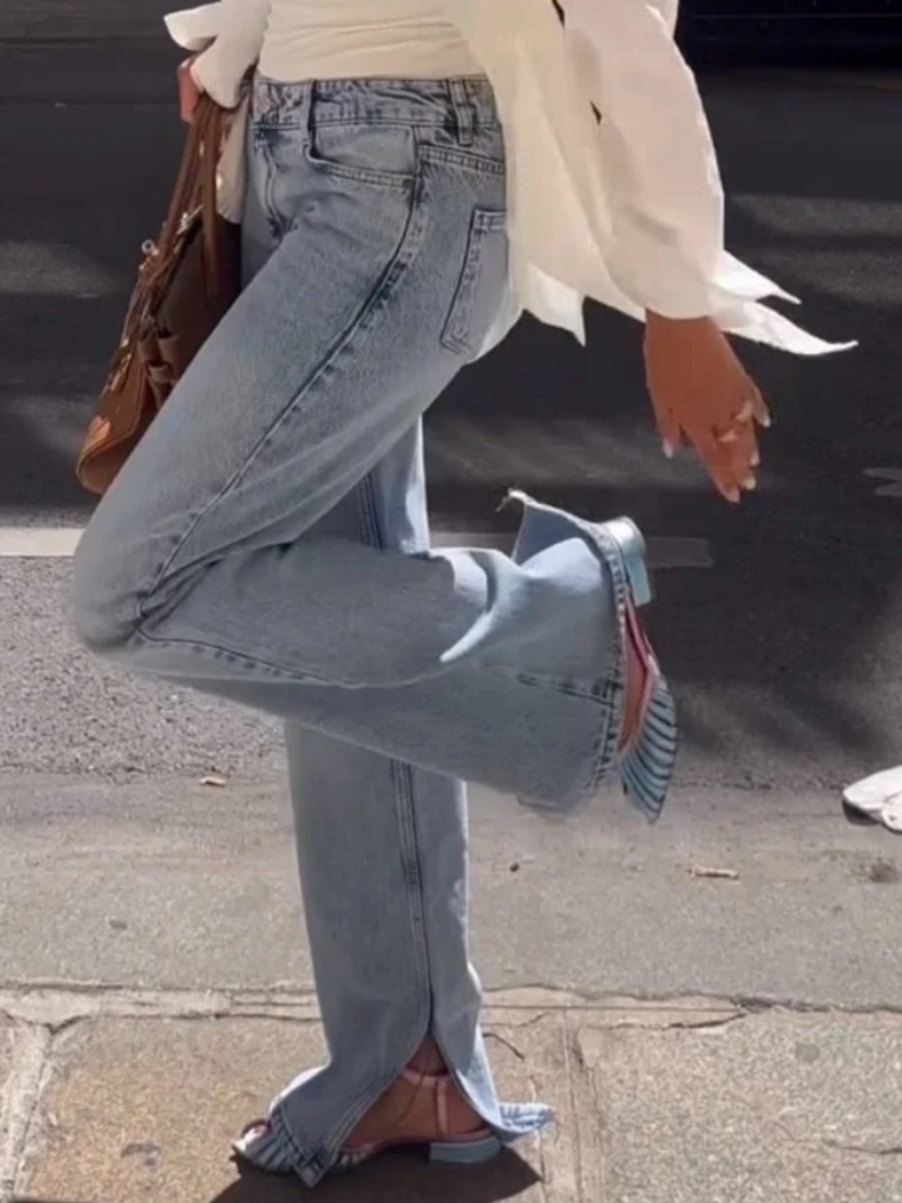 ZARA // SLIM FLARE LOW RISE RIPPED LONG LENGTH - Picture 5 of 9